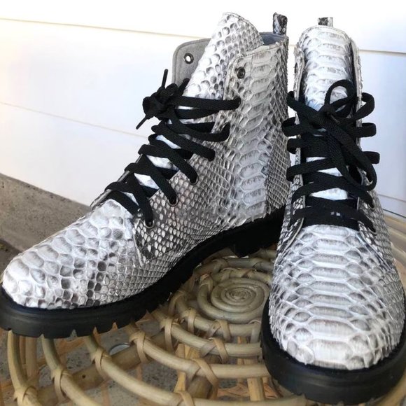 Unisex Python Boots - Picture 4 of 8